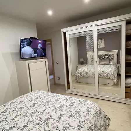 Comme A La Maison Apartment